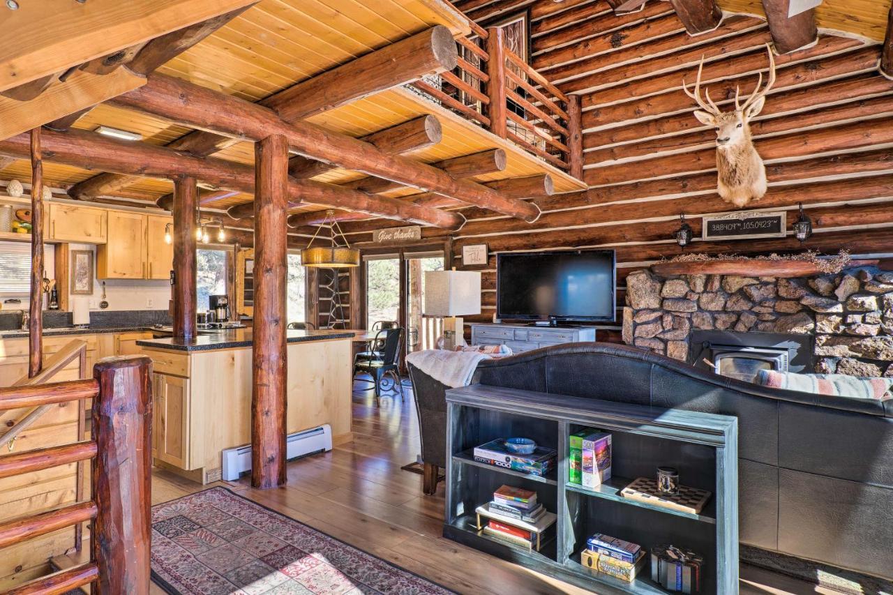 Classic Colorado Log Home With Mountain Views! Florissant Exterior photo