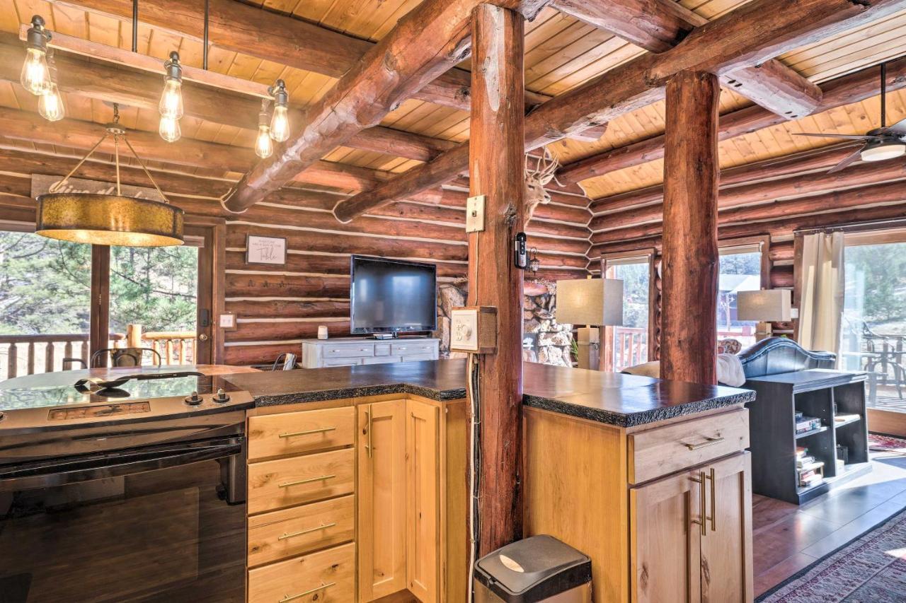 Classic Colorado Log Home With Mountain Views! Florissant Exterior photo